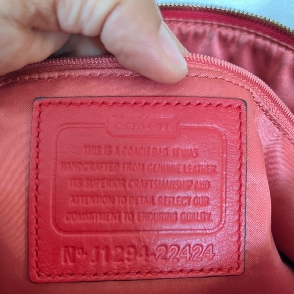 COACH 22424 Poppy Hallie Large Tote - Picture 7 of 7